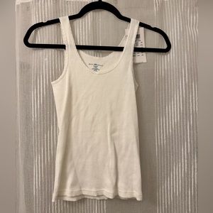 NWT BRANDY MELVILLE White Scallop Tank